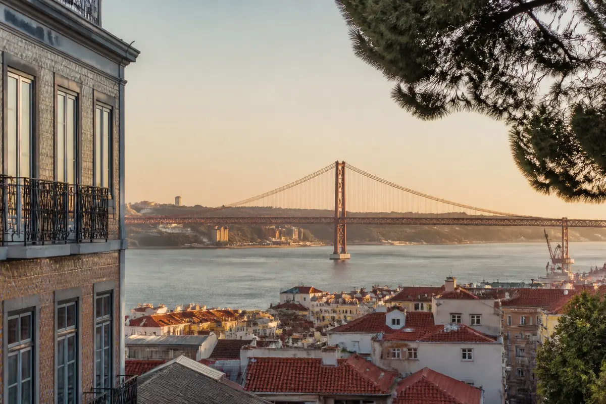 O Que Precisa para Morar em Portugal: Guia para Brasileiros